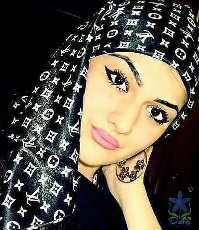  -,   Fatima, 32 ,   ,   