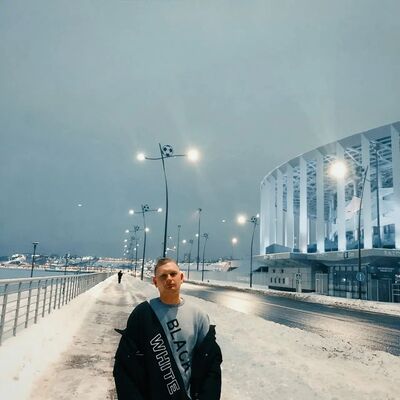  ,   Denis, 23 ,   ,   , c , 