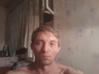  13012285  Sergey, 39 ,    