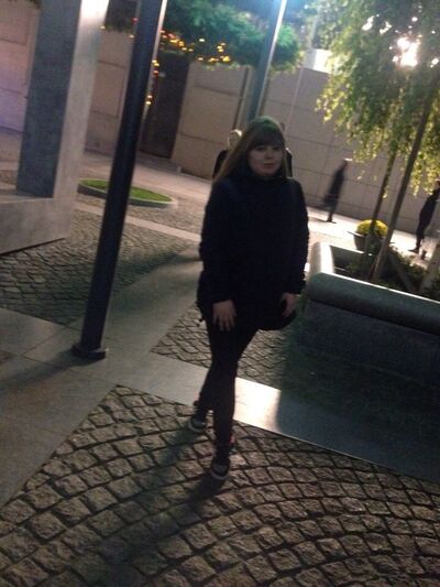  ,   Jemma, 28 ,  