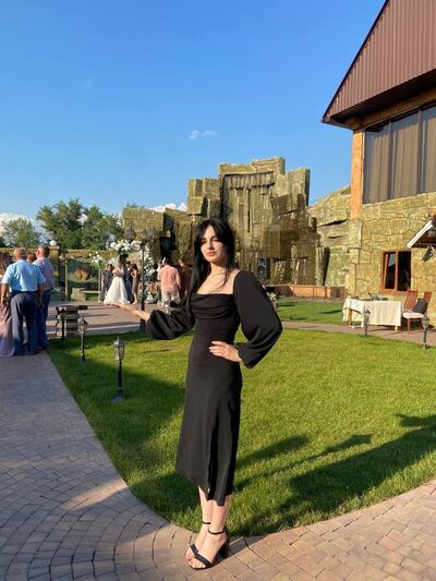  ,   Alinaxkay, 24 ,     , c 