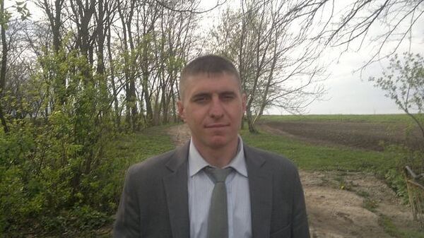  ,   Denis, 40 ,   