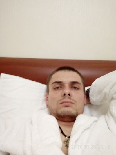  ,   Oleg, 39 ,   