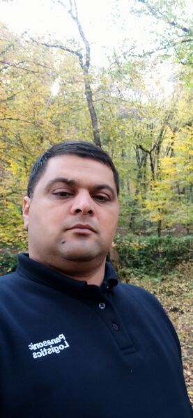  ,   Emil, 35 ,   ,   