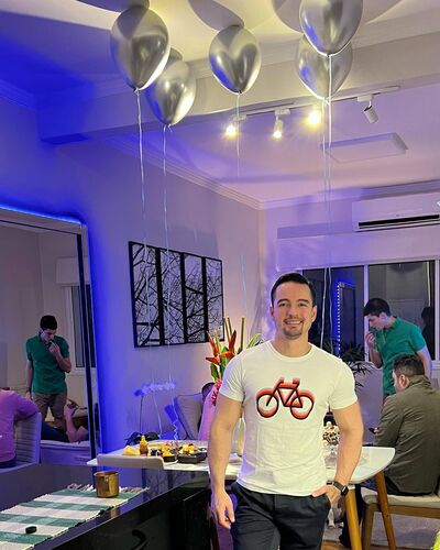  ,   Vitaliy, 37 ,   c 