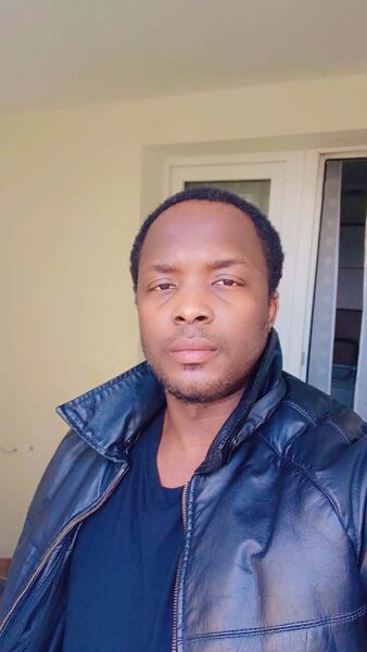  ,   Romuald, 35 ,   ,   