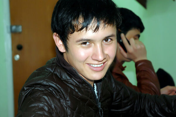  ,   Farruh, 33 ,   ,   , c 