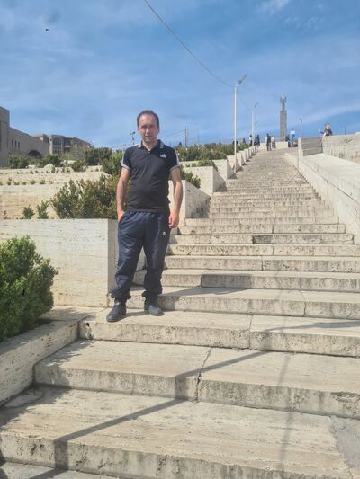  ,   Artak, 32 ,   ,   