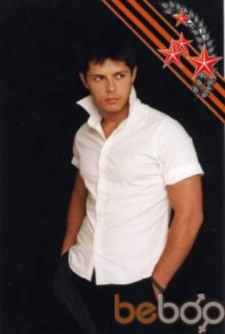  ,   Viktor, 41 ,   