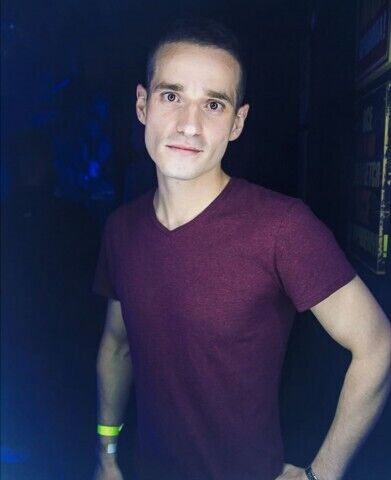  ,   Alex, 37 ,   ,   