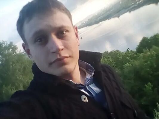  ,   Maxim, 32 ,   ,   , c , 