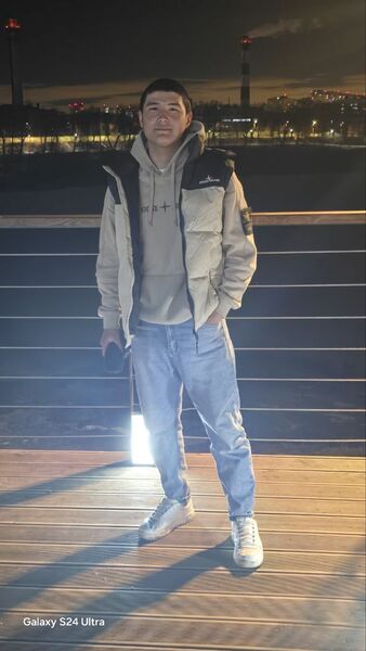  ,   Fayzulla, 18 ,     