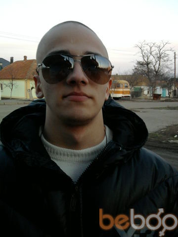  ,   Hotboy, 32 ,  