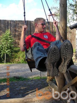  ,   Damien, 44 ,   