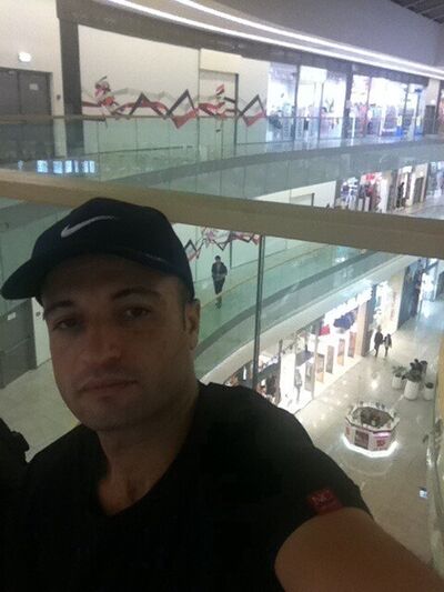  -,   Lazzar, 40 ,   ,   , c 