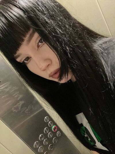  -,   Angelina, 22 ,   ,   
