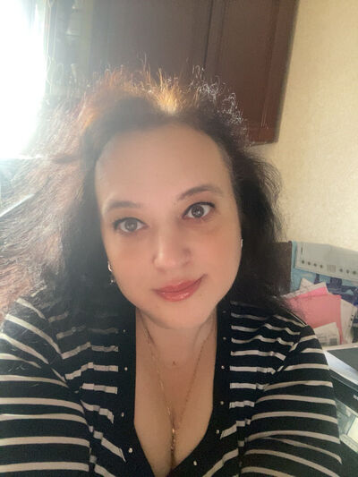  ,   Marina, 45 ,   c 
