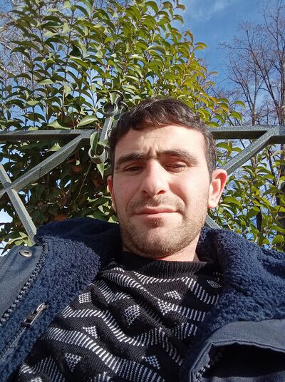  ,   Erik, 31 ,   c 