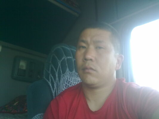  -,   Artur, 46 ,   