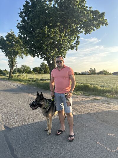  Praha,   Ionel, 32 ,   ,   