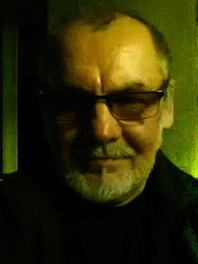  -,   Mikl, 49 ,   ,   , c 