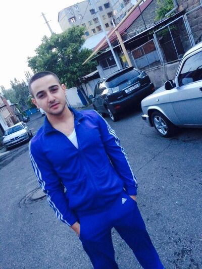  ,   Tigran, 33 ,   