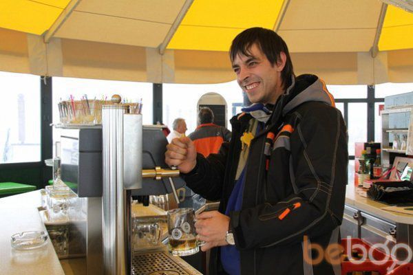  1558655  Josif, 42 ,    