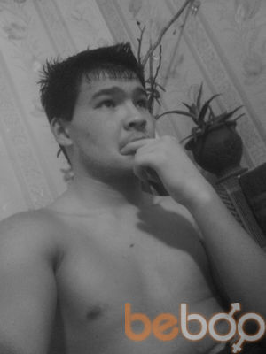  ,   Nurzhan, 32 ,  