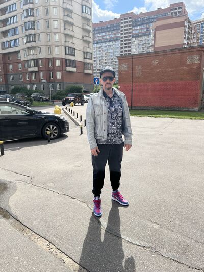  -,   Anton, 41 ,   ,   