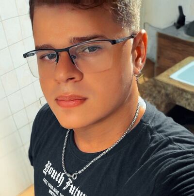  -,   Leo Hoffmann, 25 ,   ,   
