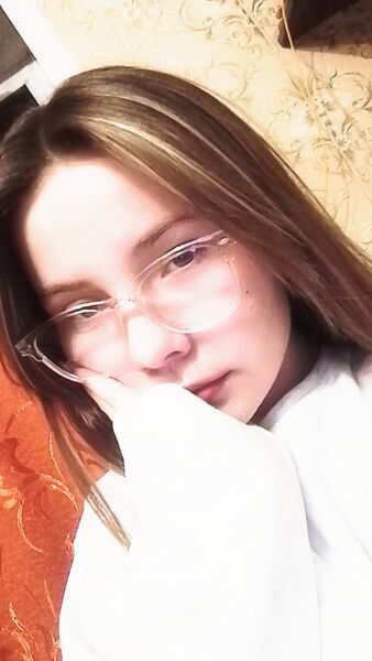  ,   Alena, 20 ,   