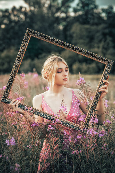  ,   Valeria, 23 ,   ,   , 