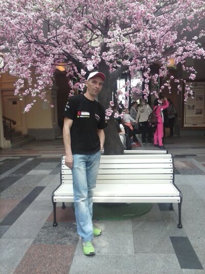   ,   Andre, 46 ,   