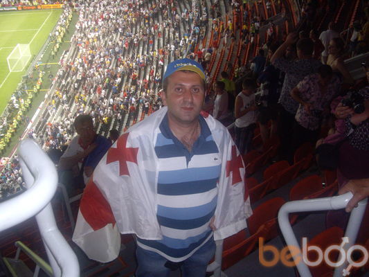  ,   Gio, 52 ,   