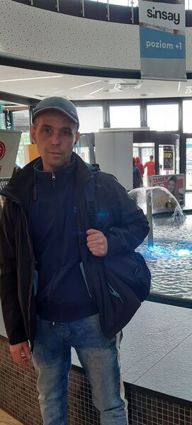  ,   Valentin, 47 ,   ,   , c 