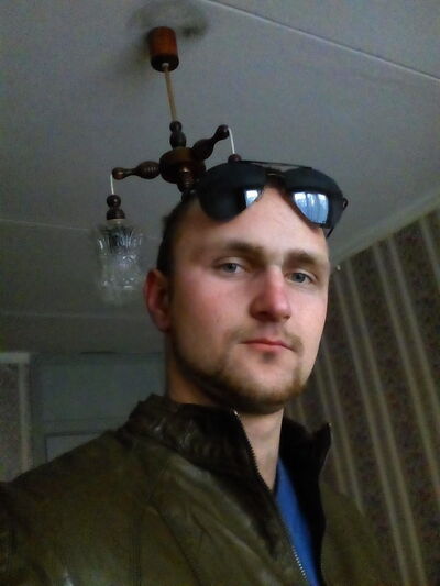  ,   Sergei, 28 ,   