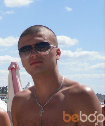  ,   Mihail, 35 ,   