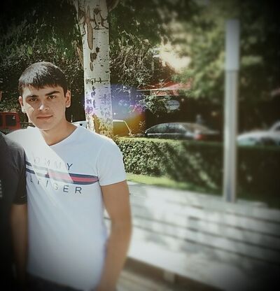  ,   Armen, 27 ,   ,   , c 