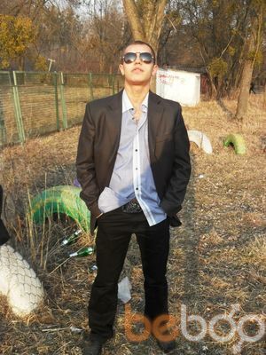  ,   Andriy, 33 ,   