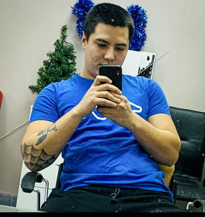  ,   Ben, 25 ,  