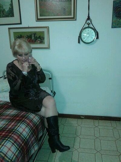  ,   Scarllet, 61 ,     , c 