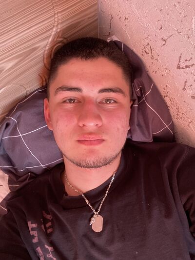  ,   Timur, 20 ,   ,   