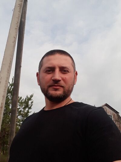  ,   Denis, 43 ,   ,   