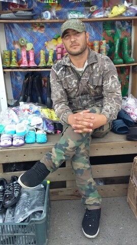  8664425  Suraj, 38 ,    