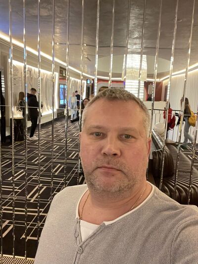  ,   Denis, 47 ,   ,   , c 