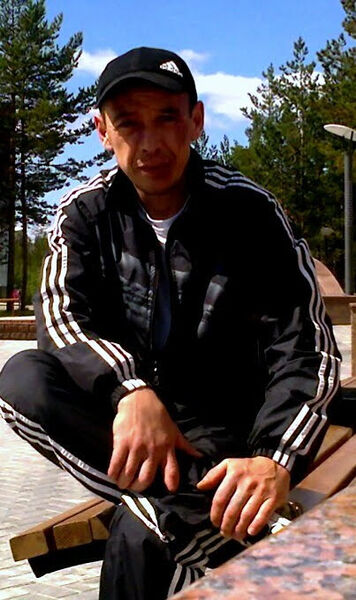  ,   Alexander, 44 ,     