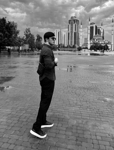  ,   Oliver, 24 ,   ,   