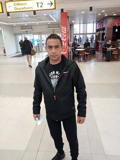  ,   Djordje, 40 ,   ,   