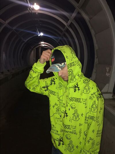  ,   M one, 22 ,   ,   