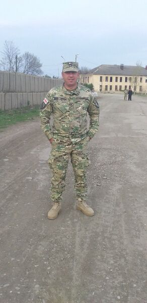  ,   Davit, 41 ,   ,   , c 